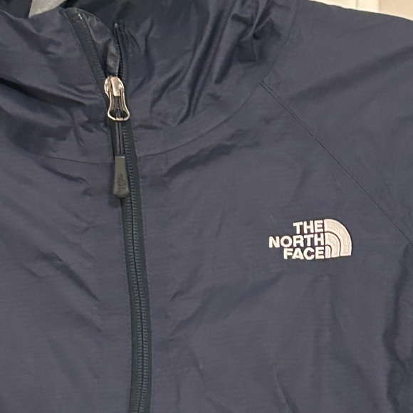 The North Face Teen/ Women wind Jacket with hood navy blue M preowned - Picture 3 of 8
